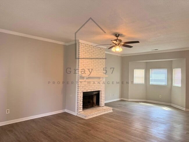 Building Photo - 2 bed, 1.5 bath townhome in Helena