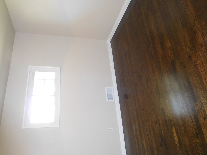 Building Photo - 1399 Scranton St
