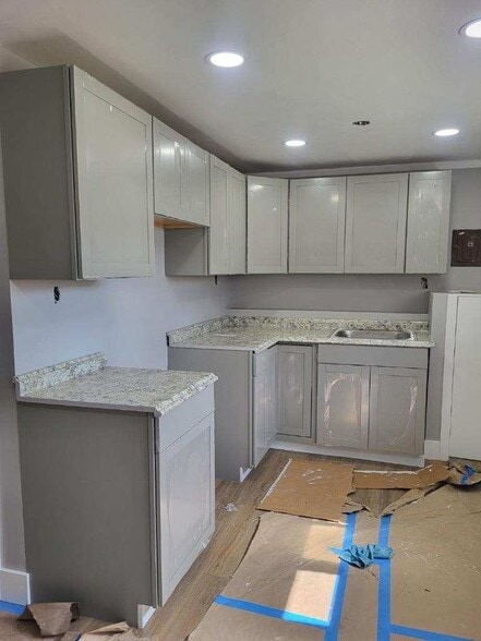 Building Photo - 35 Mallard Ave