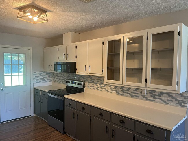 Building Photo - 3238 Santa Rosa Dr