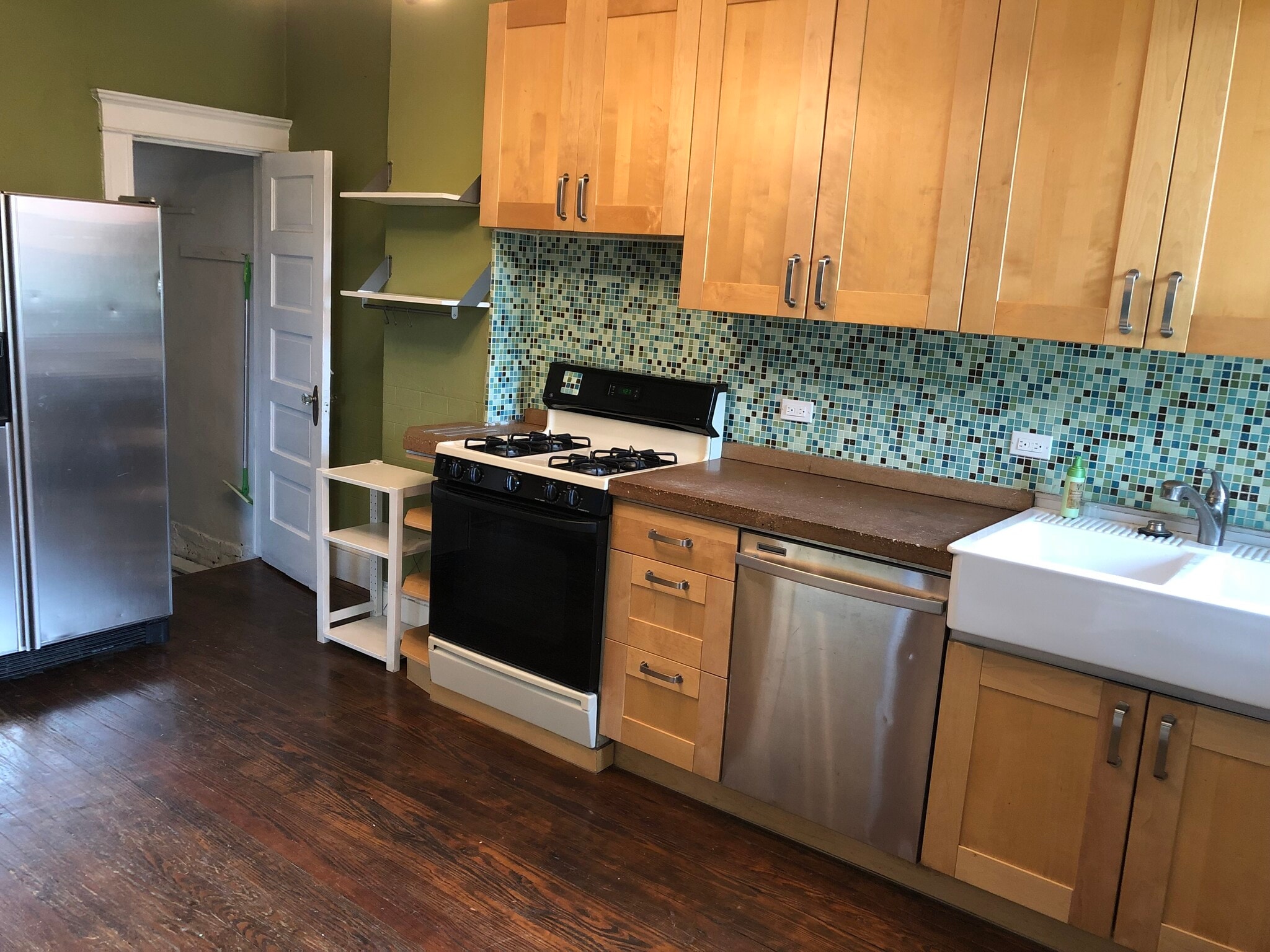 Building Photo - 335 east 30th st