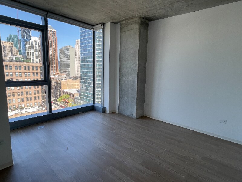 Building Photo - 1450 S Wabash Ave