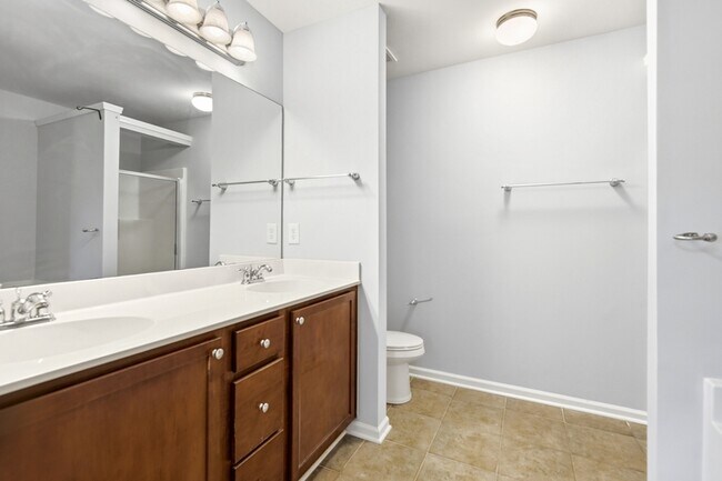 Building Photo - 1406 Hamlin Park Cir