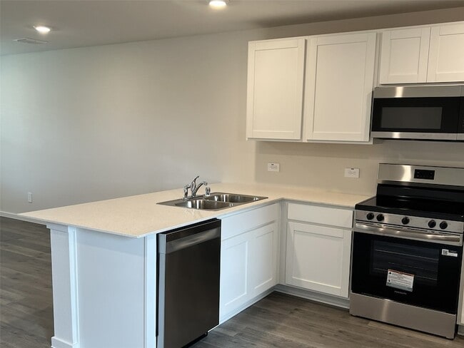 Building Photo - 4484 Bonney Ave