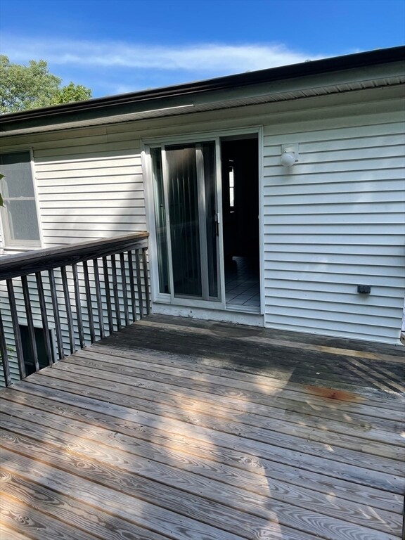 Building Photo - 19 Hart St