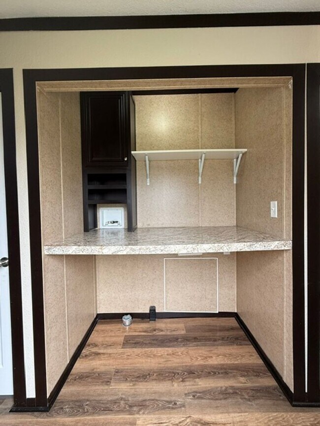 Building Photo - ? Beautifully Updated 3 Bedroom, 2 Bath Home in Bell City! ?