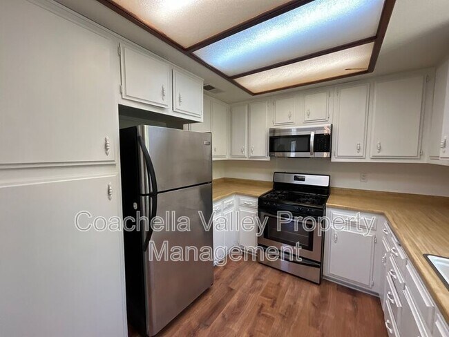Building Photo - 40641 Schafer Pl