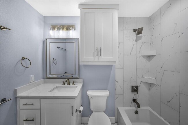 Building Photo - 1913 Lightsey Rd