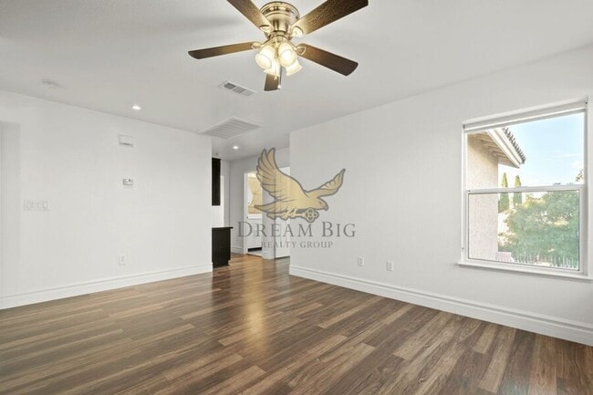 Building Photo - 9513 Cloudcroft Ave