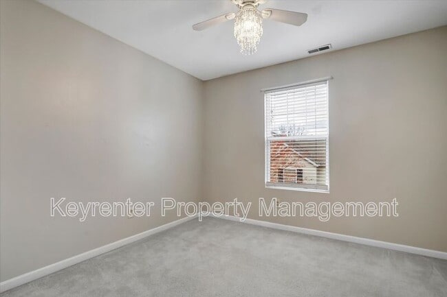 Building Photo - 102 Kingston Terrace Ct