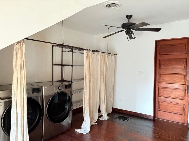 Building Photo - 920 Lafayette Ave