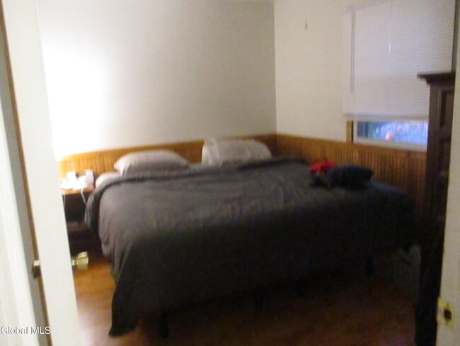 Building Photo - 161 Cedarview Ln