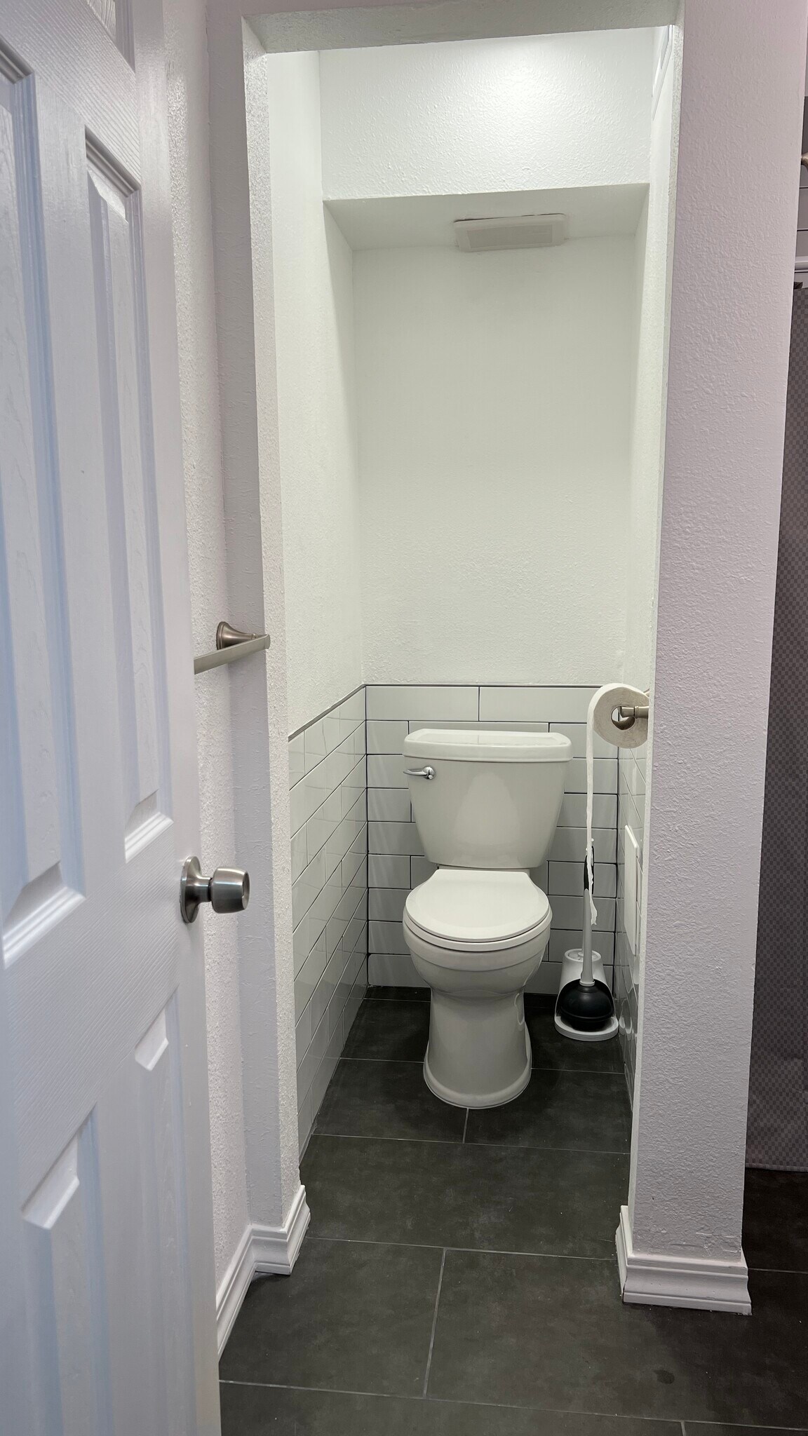 Building Photo - 1065 University Ave