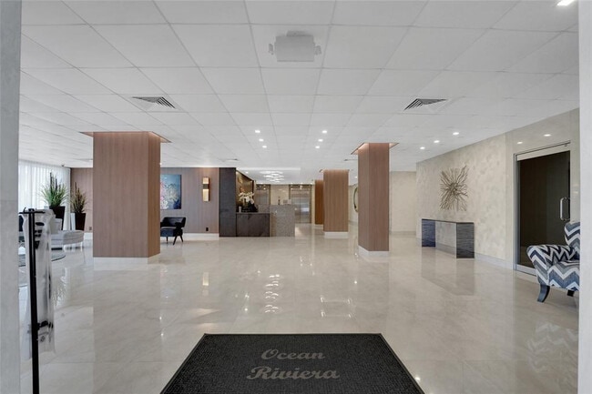 Building Photo - 3550 Galt Ocean Dr