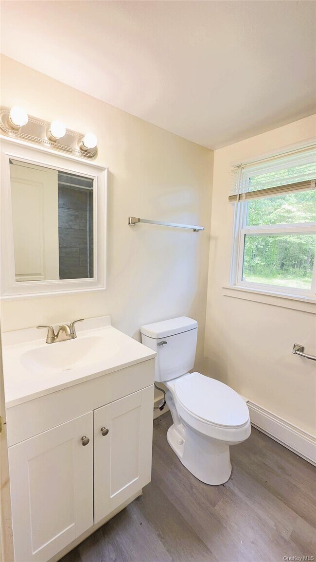 Building Photo - 8 Marie Rd