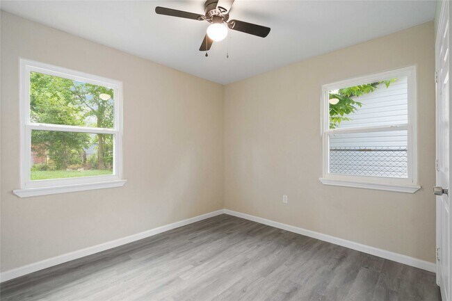 Building Photo - 9409 Fairland Dr