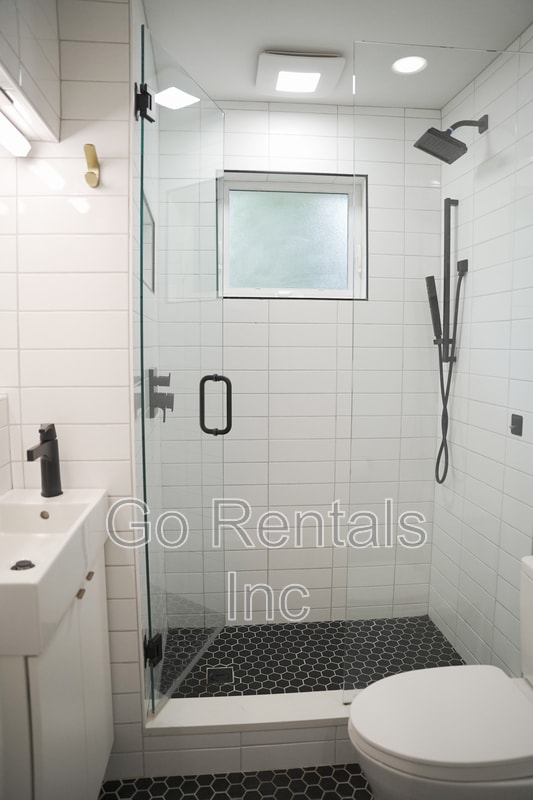 Building Photo - 407 Green Springs Ave S