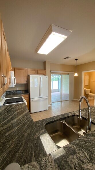 Building Photo - 3412 Broken Bow Dr