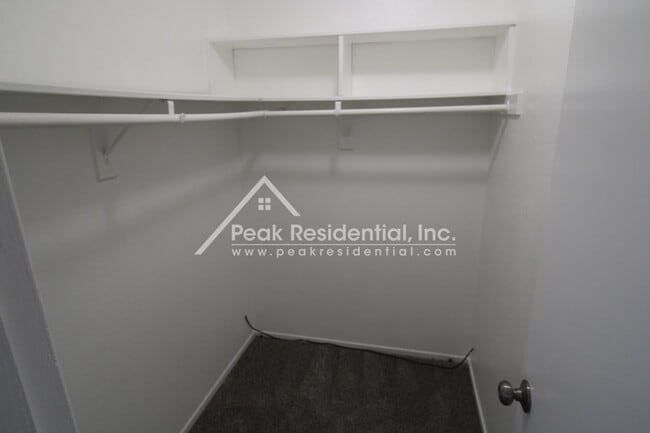 Building Photo - Fair Oaks 2bd/1ba Duplex with Garage near Sunrise & Sunset Ave