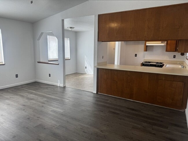 Building Photo - Charming 2 Bedroom, 1 Bath Home for Rent!