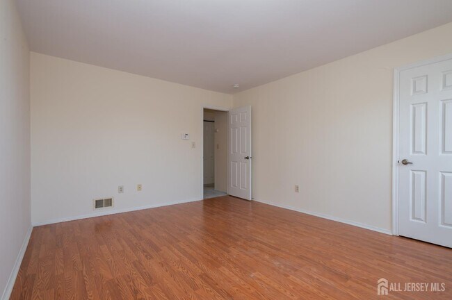 Building Photo - 122 Concordia Cir