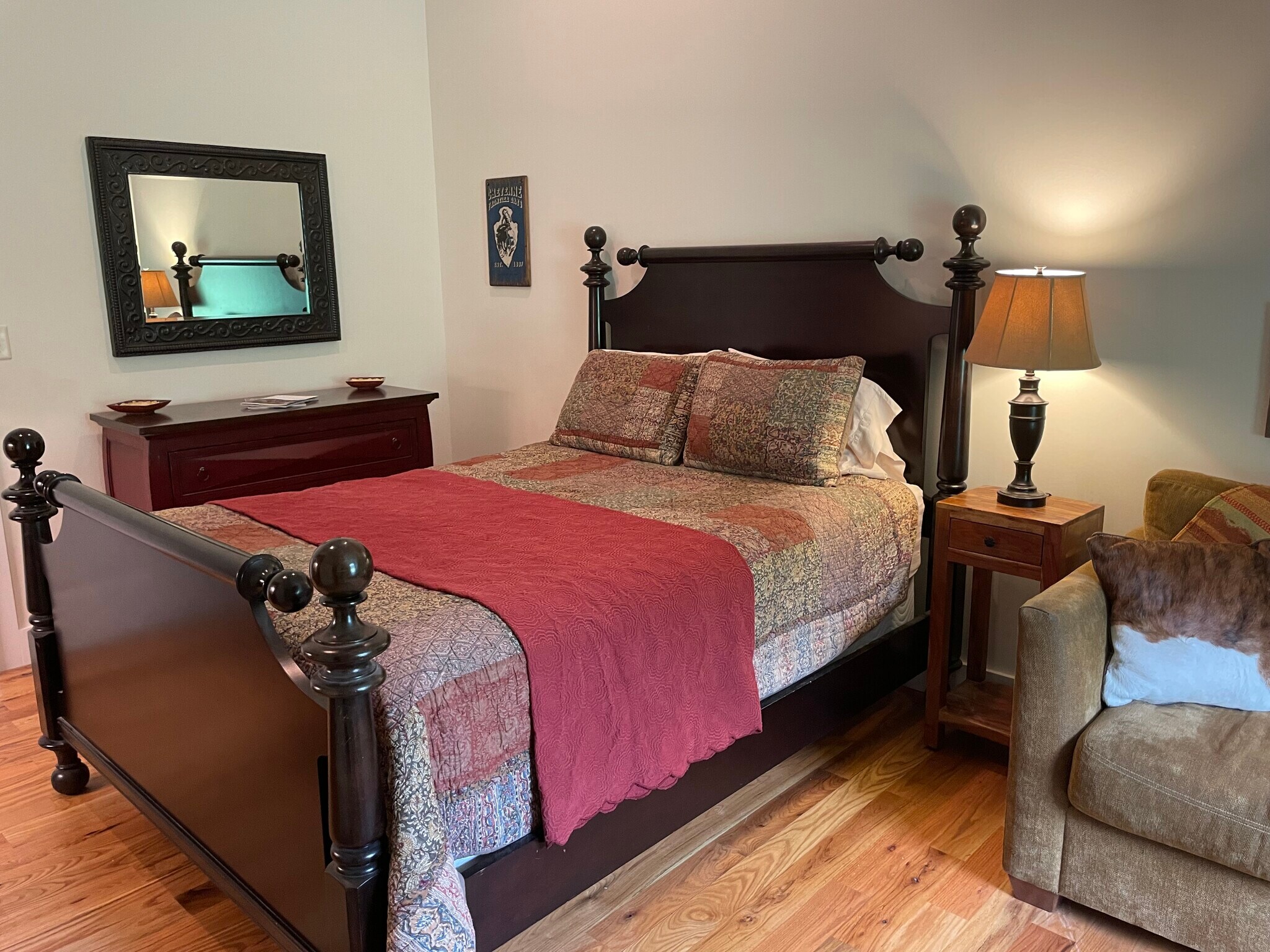 4th bedroom with Queen bed and sleeper sofa - 274 Little River Campground Rd