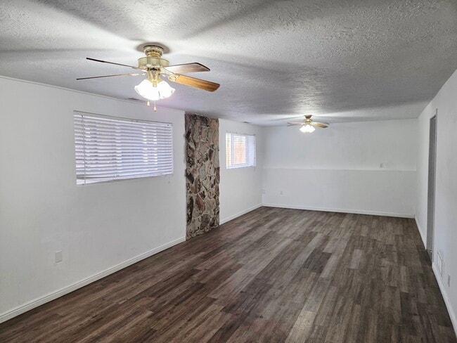 Building Photo - 1968 E 5850 S