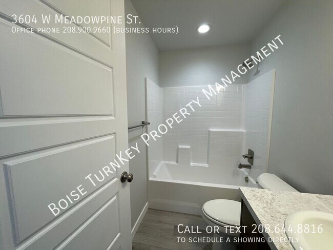 Building Photo - 3604 W Meadowpine St