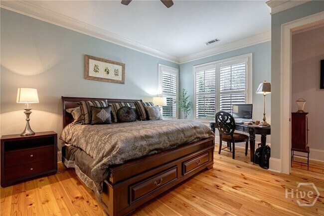 Building Photo - 3530 Greenleffe Dr