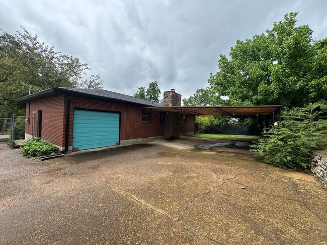 Building Photo - Excellent 2 Bedroom Home in East Nashville!