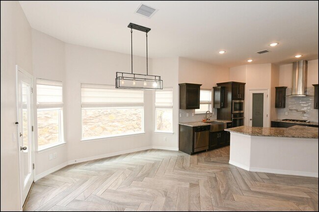 Building Photo - 14905 Tierra Haven Ave