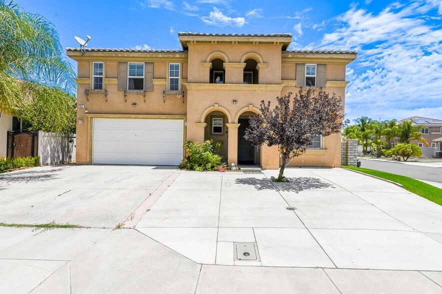 Building Photo - 3061 Clapper St