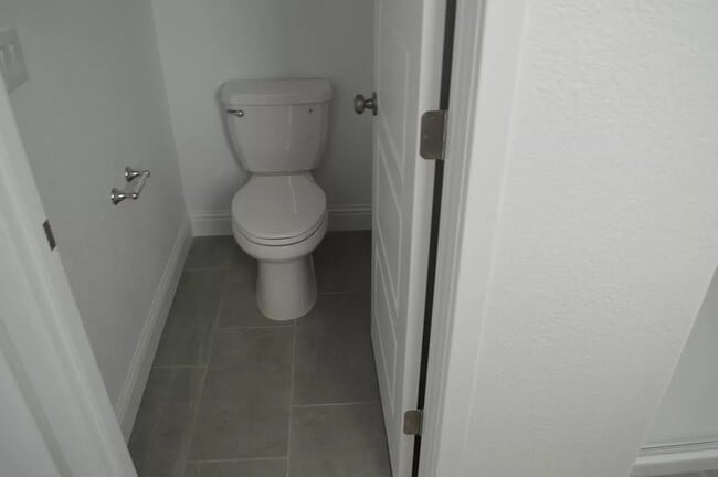 Building Photo - 2447 Quesada Dr
