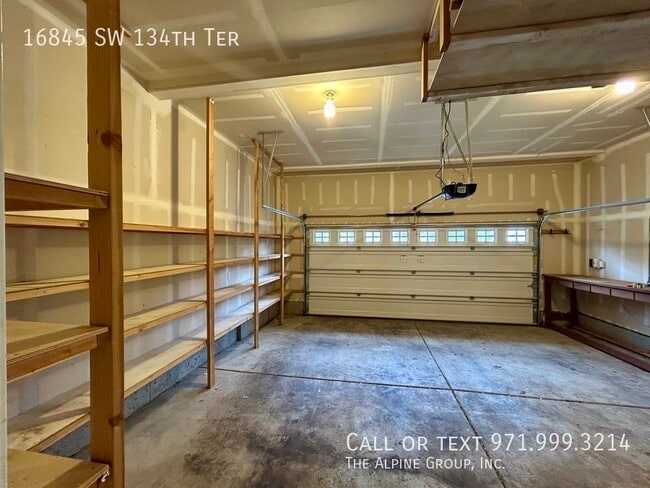 Building Photo - 16845 SW 134th Terrace