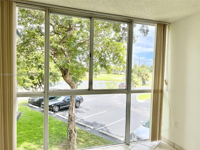 Building Photo - 6995 NW 186th St