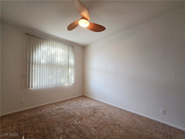 Building Photo - 3697 Ferndale Cove Dr
