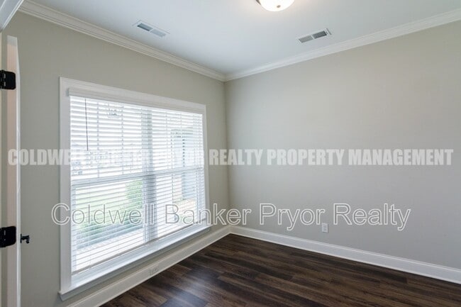 Building Photo - 3578 Red Barn Ln