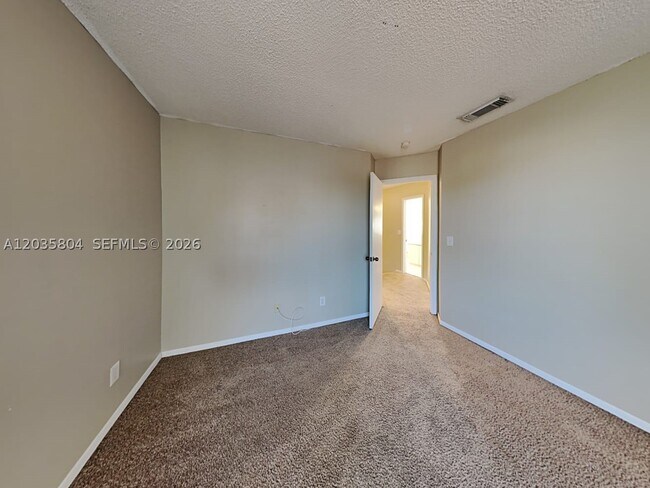 Building Photo - 2121 NW 184th Way