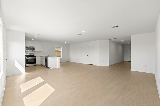 Building Photo - 6863 Flowering Ginger Ln