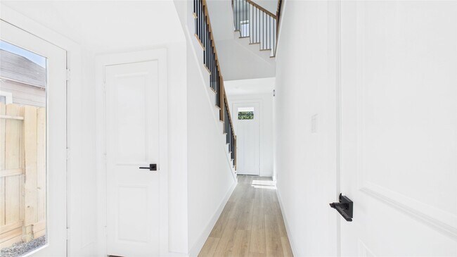 Building Photo - 5318 Terry St