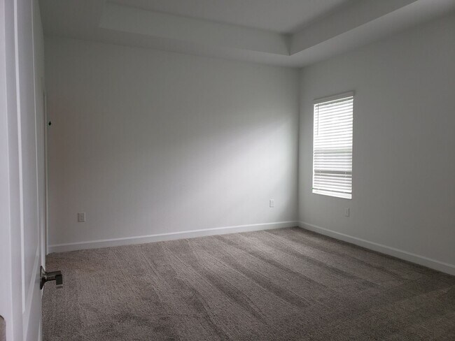 Building Photo - Stunning, energy-efficient solar-powered h...