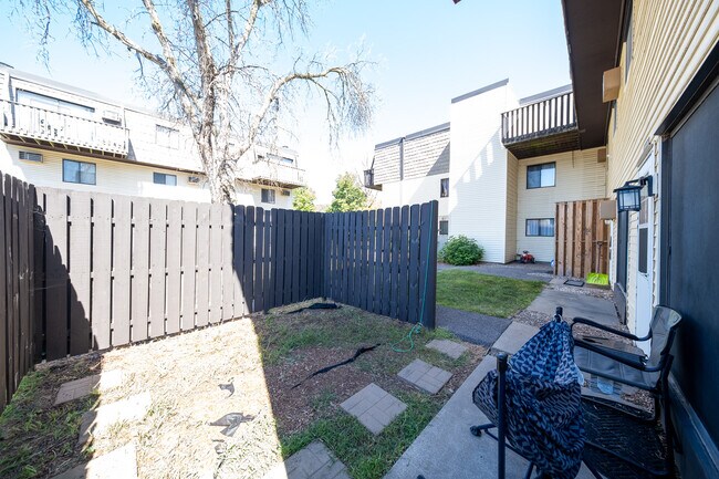 Building Photo - 7352 72nd Ln N