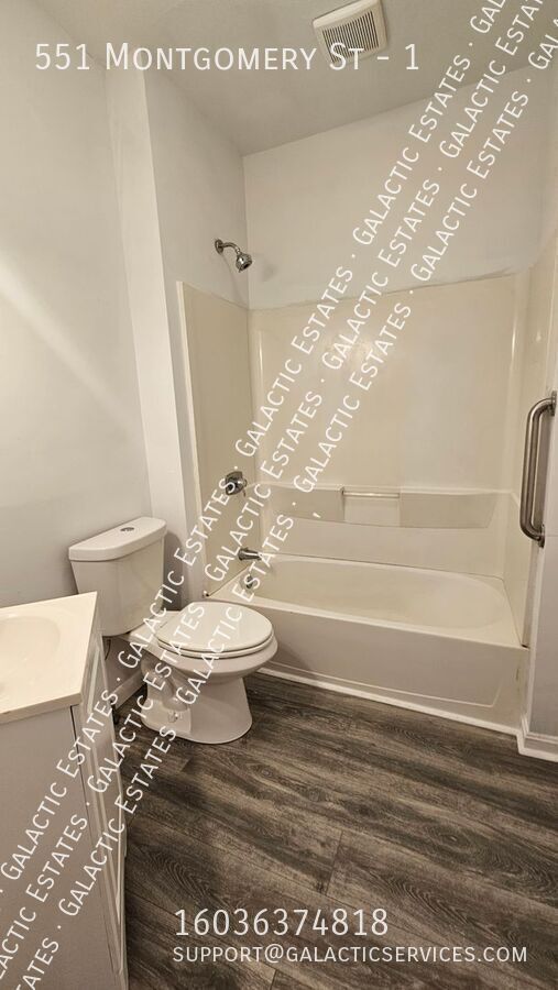 Building Photo - 551 Montgomery St