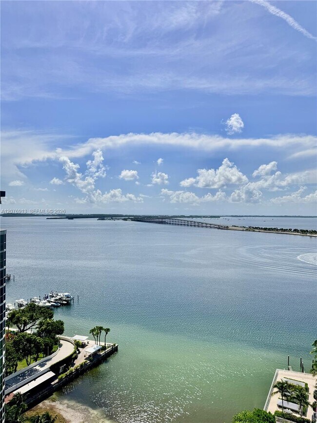 Building Photo - 2101 Brickell Ave