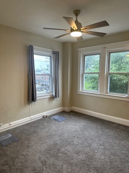 Building Photo - 721 N Woodington Rd