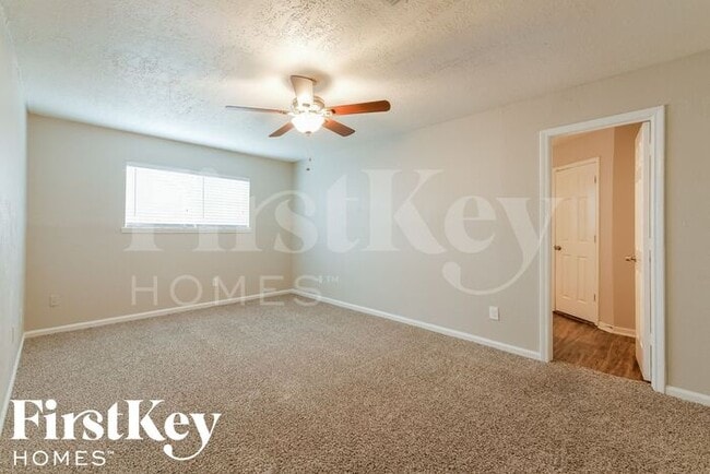 Building Photo - 13275 Lake Breeze Ln