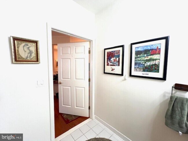 Building Photo - 8105 Hickory High Ct