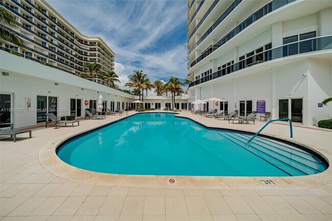 Building Photo - 9601 Collins Ave