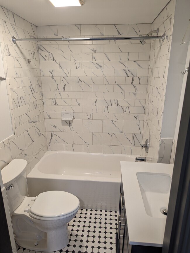 Bathroom - 318 Mitchell Ave