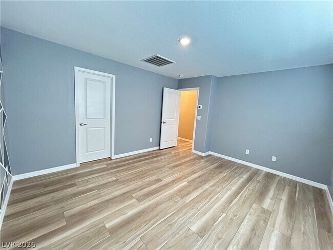 Building Photo - 4325 Harristown Dr